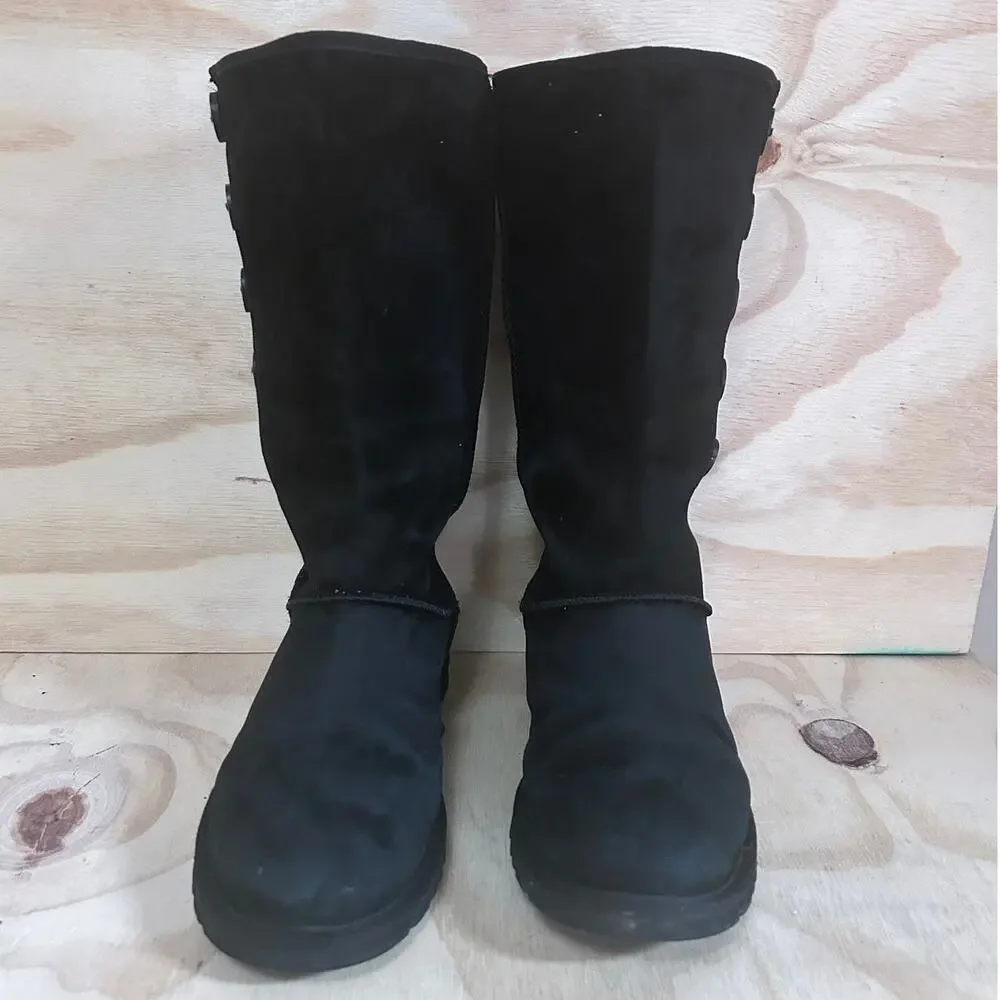 UGG Australia - Lo Pro Button Fold Over - Boots - Black - Women's - 7 - S/N 3387